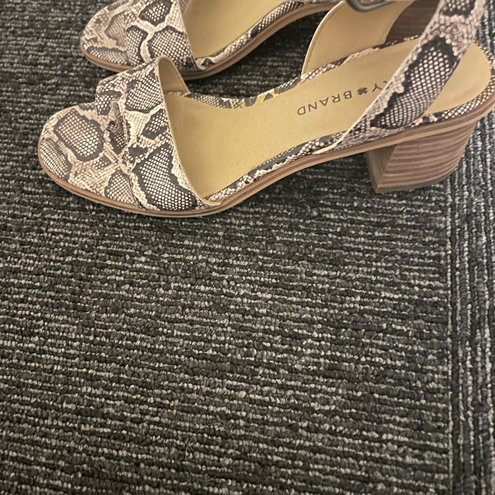 Lucky brand sandals
